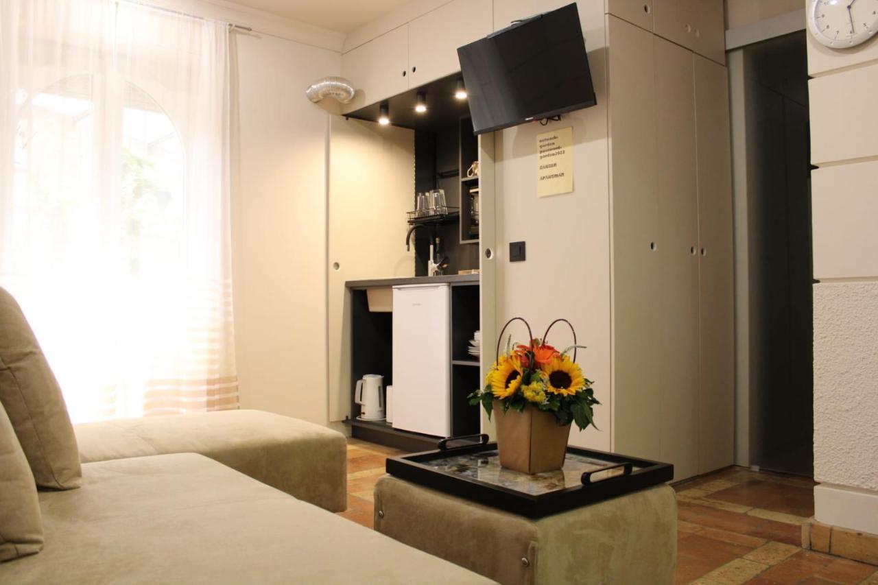 Garden Center Apartment Novi Sad Eksteriør billede