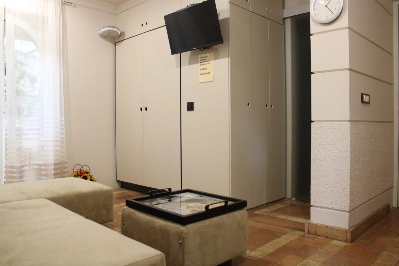 Garden Center Apartment Novi Sad Eksteriør billede