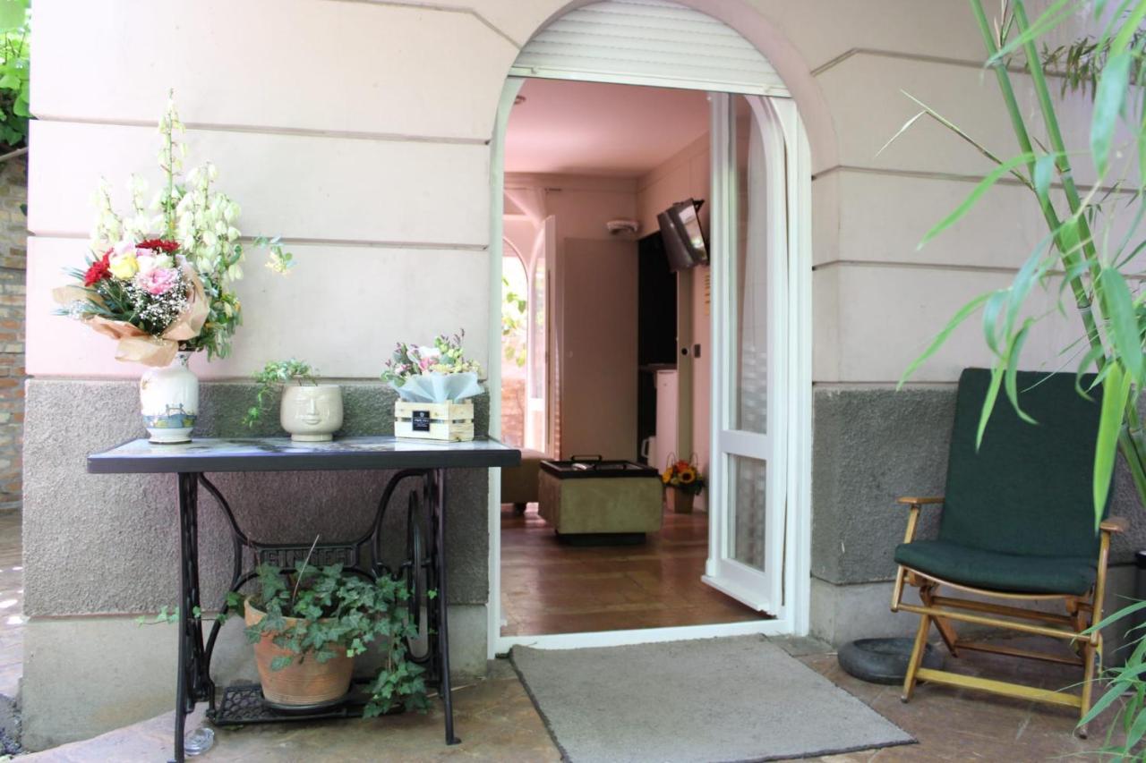 Garden Center Apartment Novi Sad Eksteriør billede